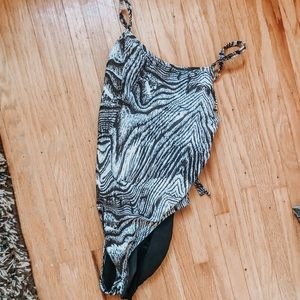 Jolyn TIE BACK practice suit